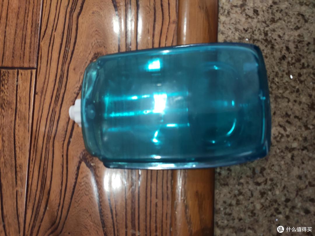 水箱容积350ml，并不是很大。