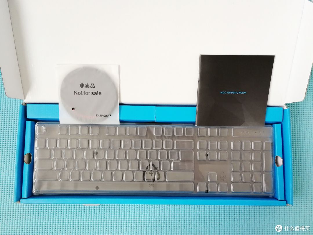 blingbling的简单快乐--杜伽Taurus K310 Nebula银轴机械键盘
