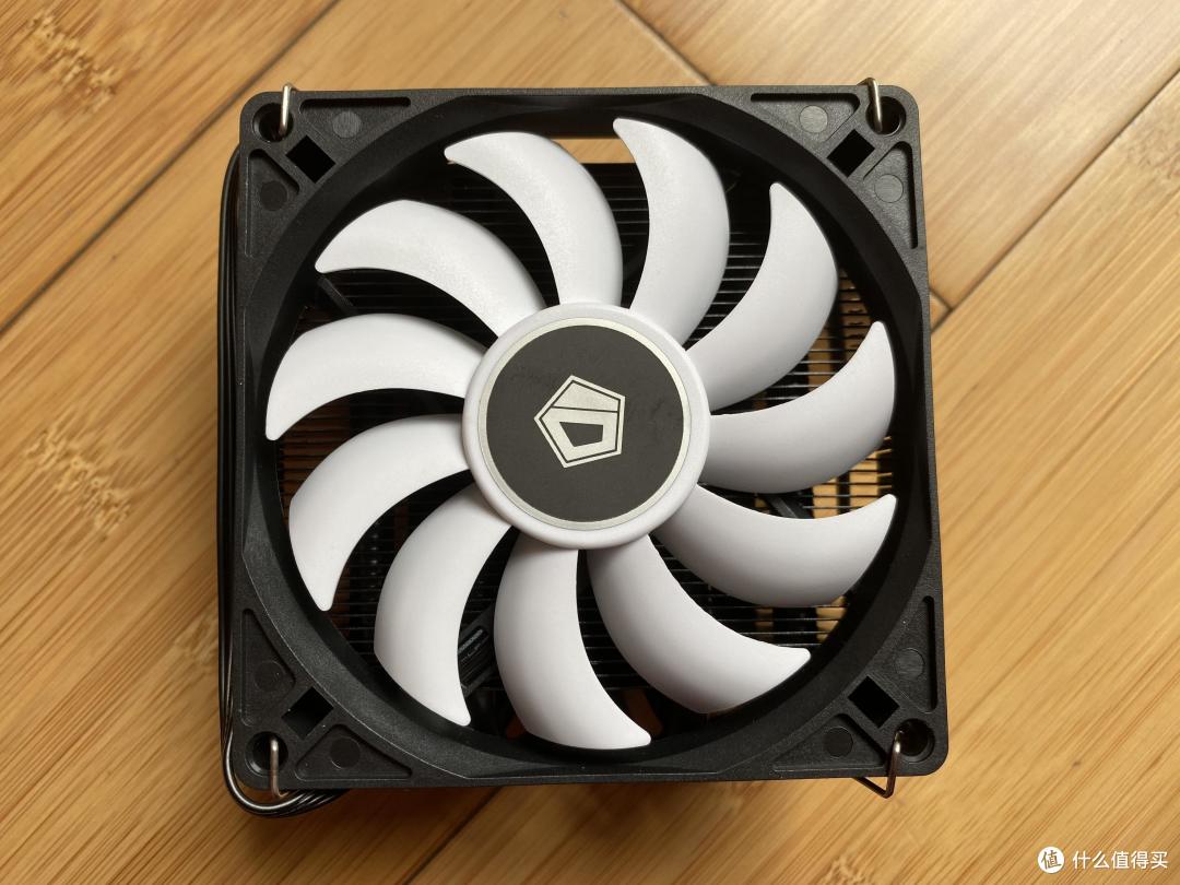 ID-COOLING IS-40