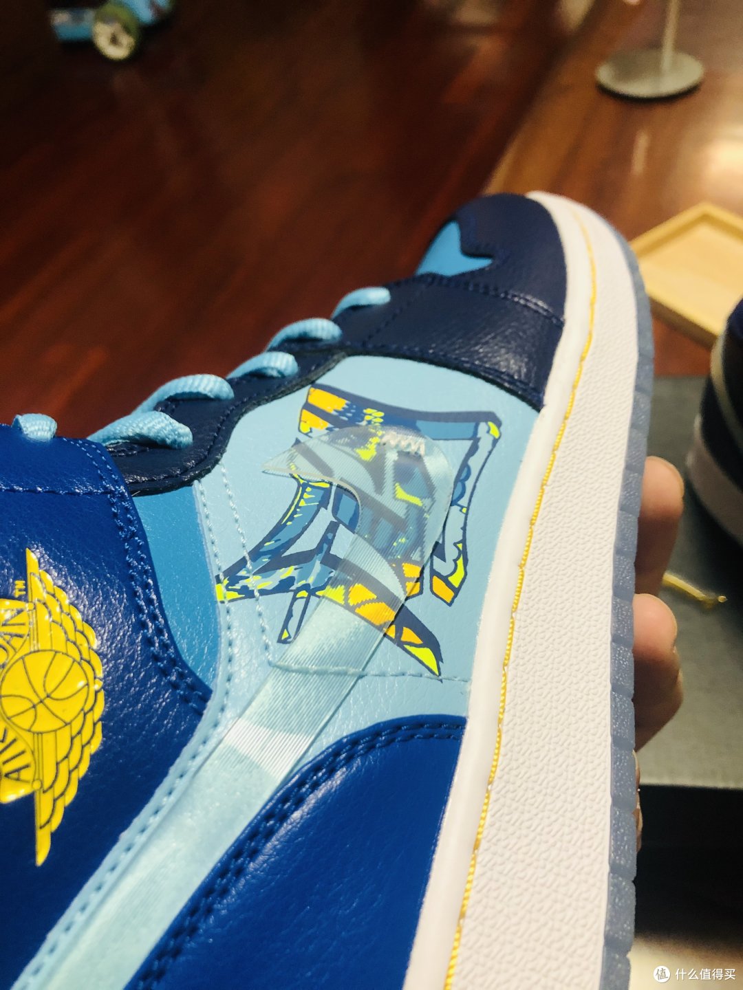 这么好看的鸳鸯FLY鞋,居然只有女码--AIR JORDAN 1 MID FLY