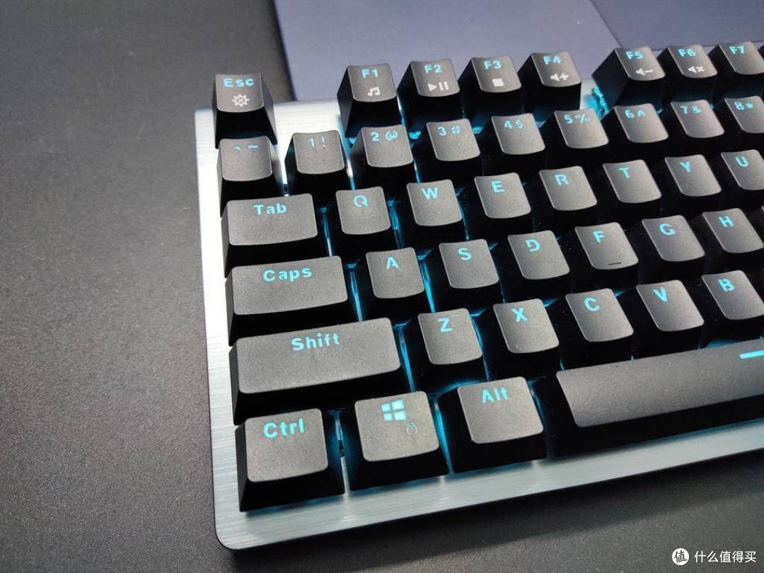 雷柏 V530 游戏键盘 快速触发畅玩电竞
