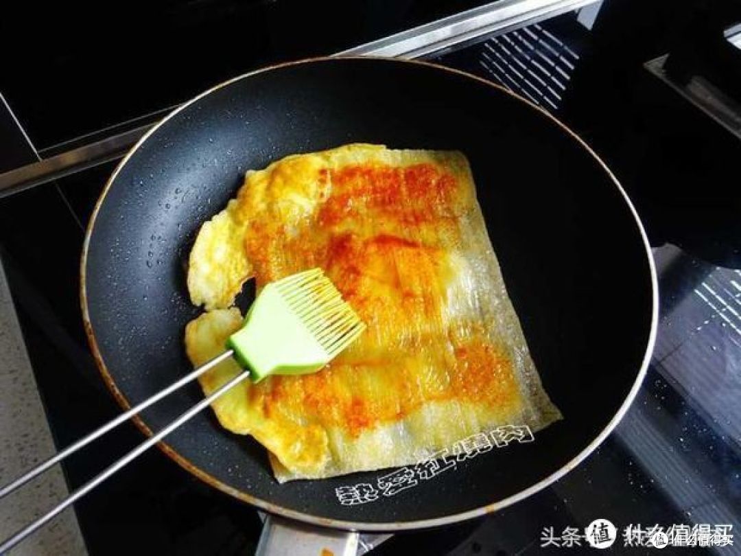 早上吃这个简直太省事了,不用和面几分钟就做好,口感筋道特好吃