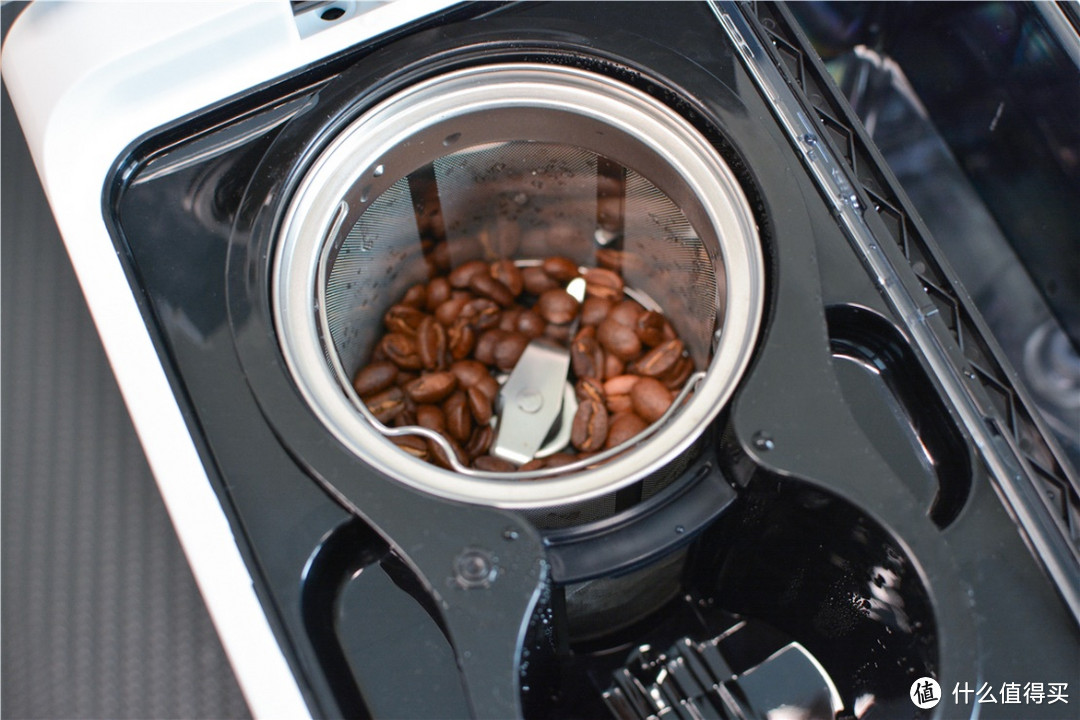 自从有了这台咖啡机，再也没去星巴克了，3分钟磨出美味咖啡！