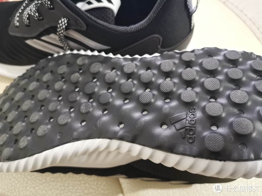 170的alphabounce rc,适合走路还是更适合跑步?