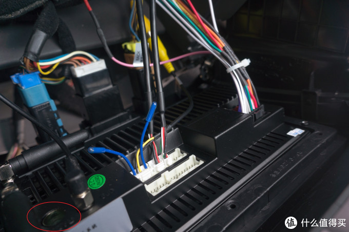 修修补补又三年---10款现代新胜达更换安卓大屏导航