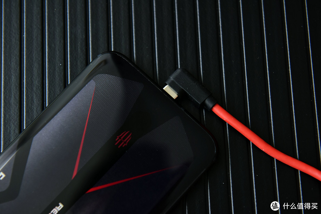 首发评测红魔5G手机：要“快”还是要“美“！它全告诉你！