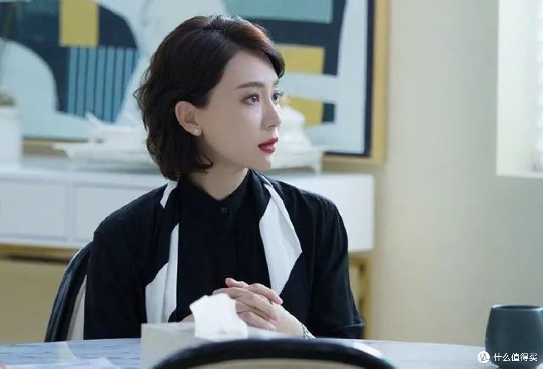 42岁陈数出演女高管，职场穿搭跟她学就对了！