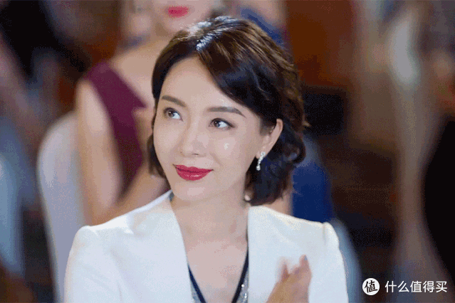 42岁陈数出演女高管，职场穿搭跟她学就对了！
