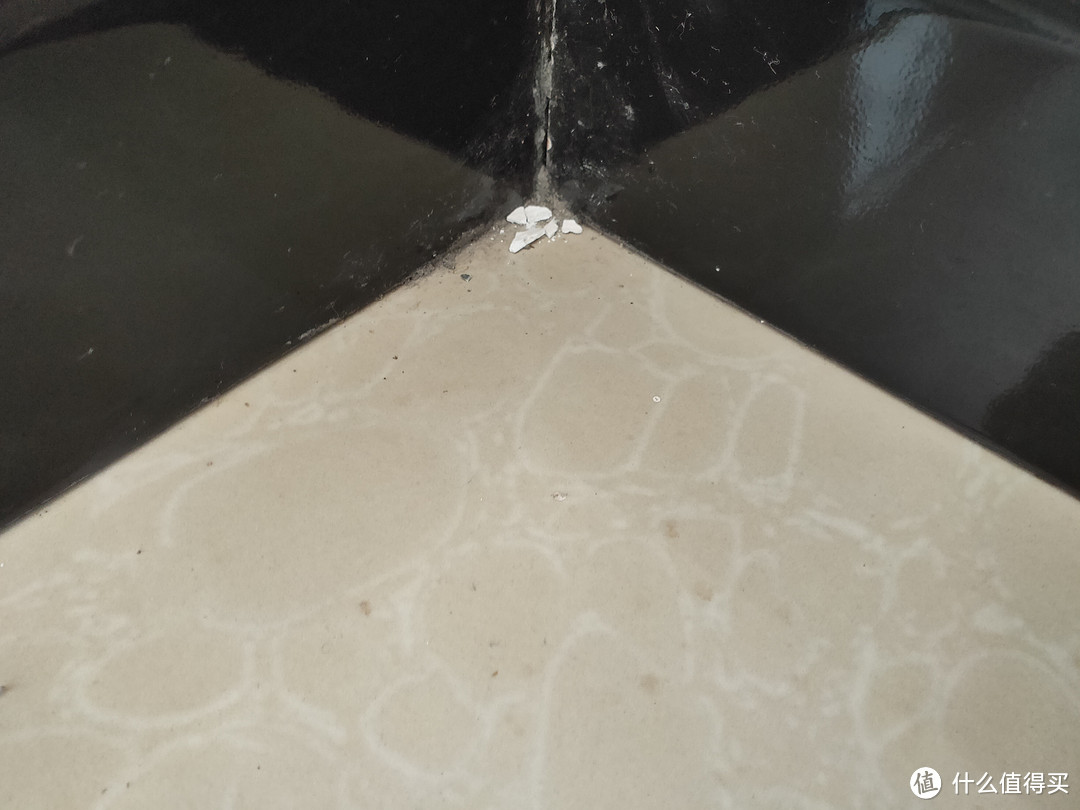 干家务是把好手,尤其是搞扫地、拖地工作,石头扫地机器人 P5扫拖一体机