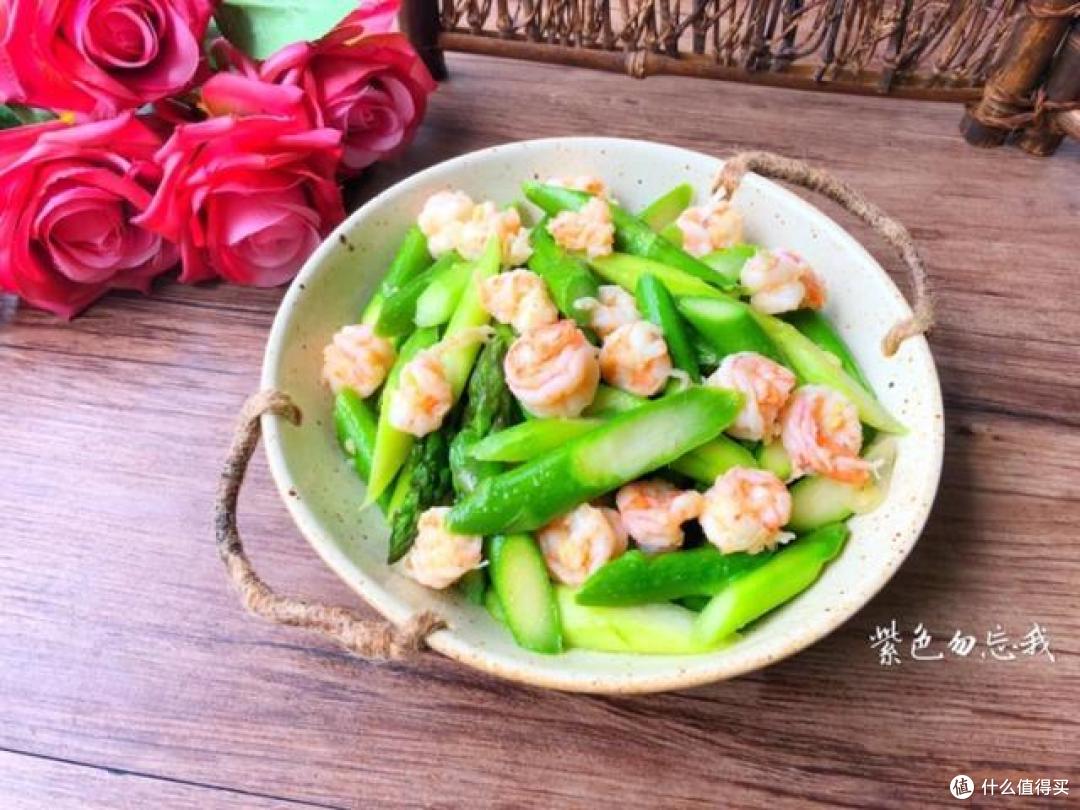 这菜,脆嫩爽口,低脂补钙,一上桌大家抢着吃