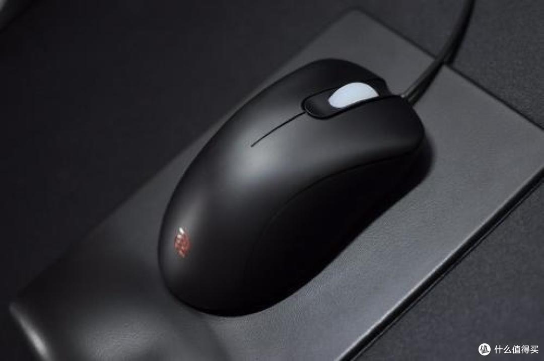卓威EC2