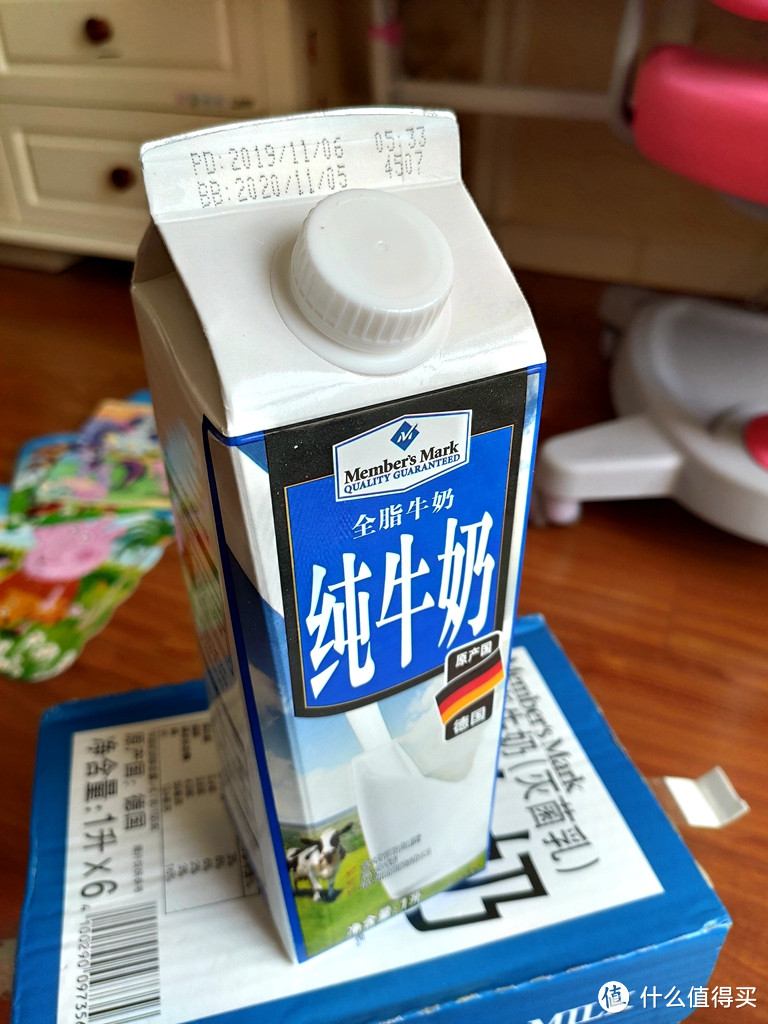YQ时的及时采购-Member's Mark 德国进口全脂纯牛奶1L*6支 开箱晒单