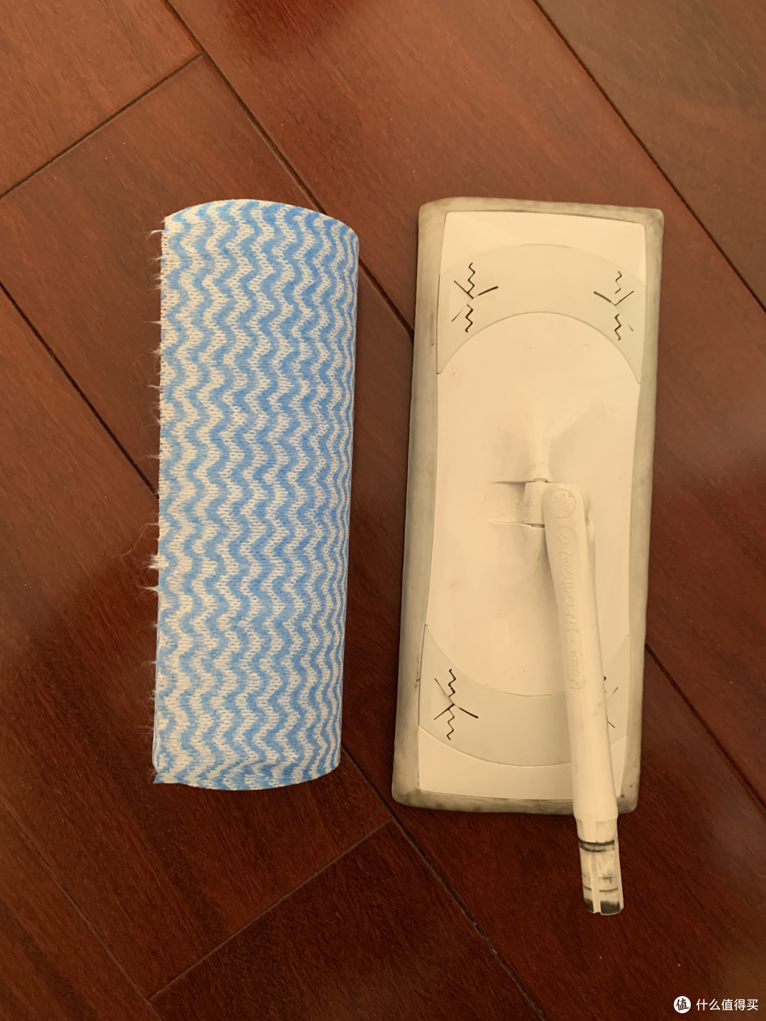 打扫卫生的利器:Swiffer Dusters VS花王静电除尘掸(拖)扫灰比抹布好用几百倍!