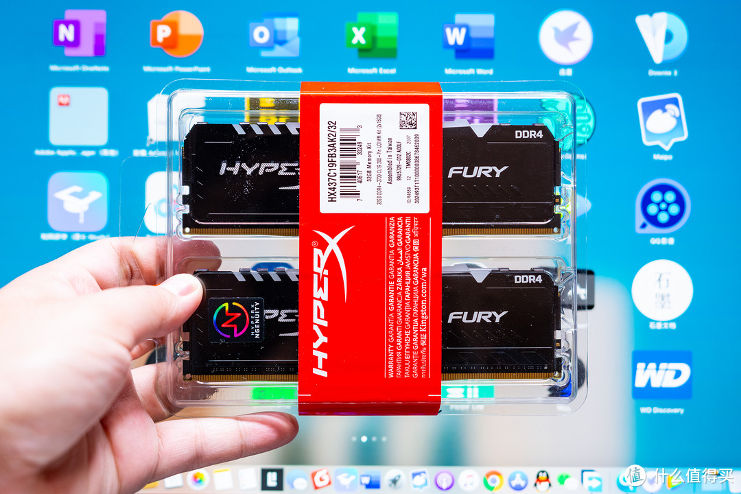 双通道高频内存对性能提升如何？HyperX FURY DDR4 RGB 骇客神条 16G×2评测