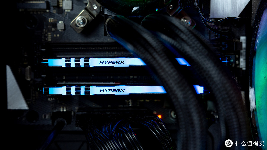 双通道高频内存对性能提升如何?HyperX FURY DDR4 RGB 骇客神条 16G×2评测