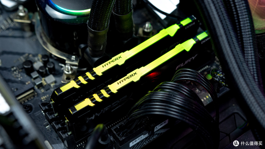 双通道高频内存对性能提升如何?HyperX FURY DDR4 RGB 骇客神条 16G×2评测
