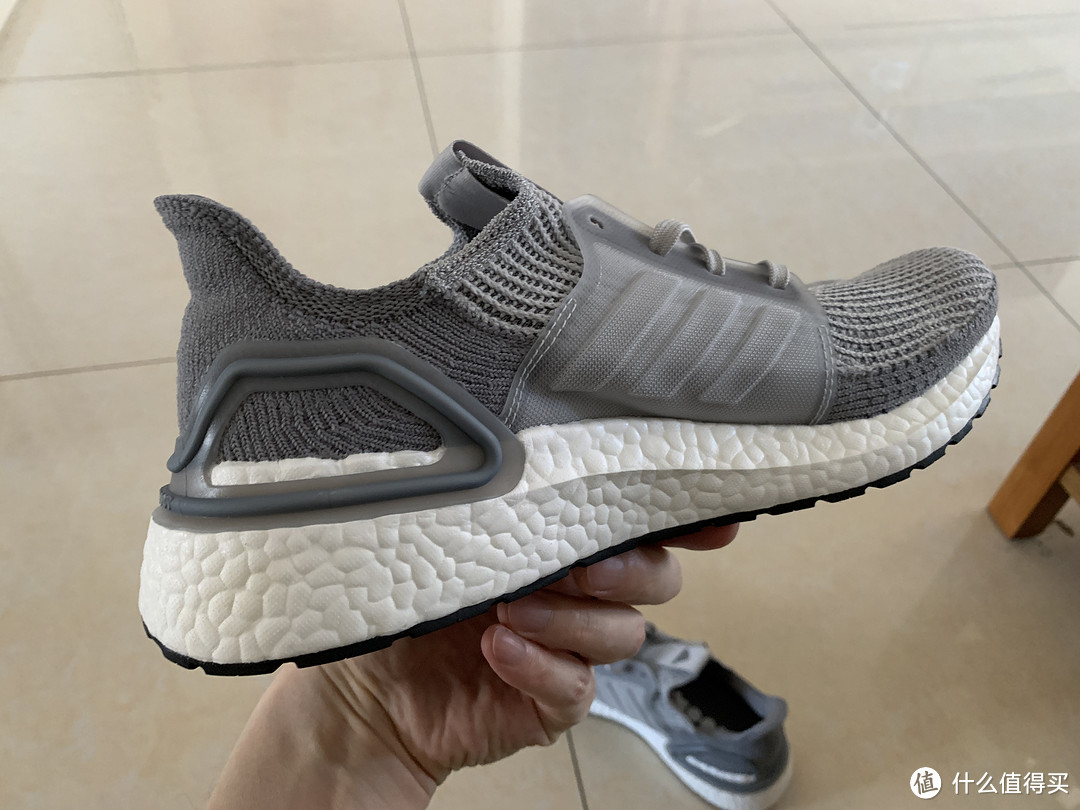 中年蜈蚣精 -- 那些年,跟着大妈薅的Adidas Boost们