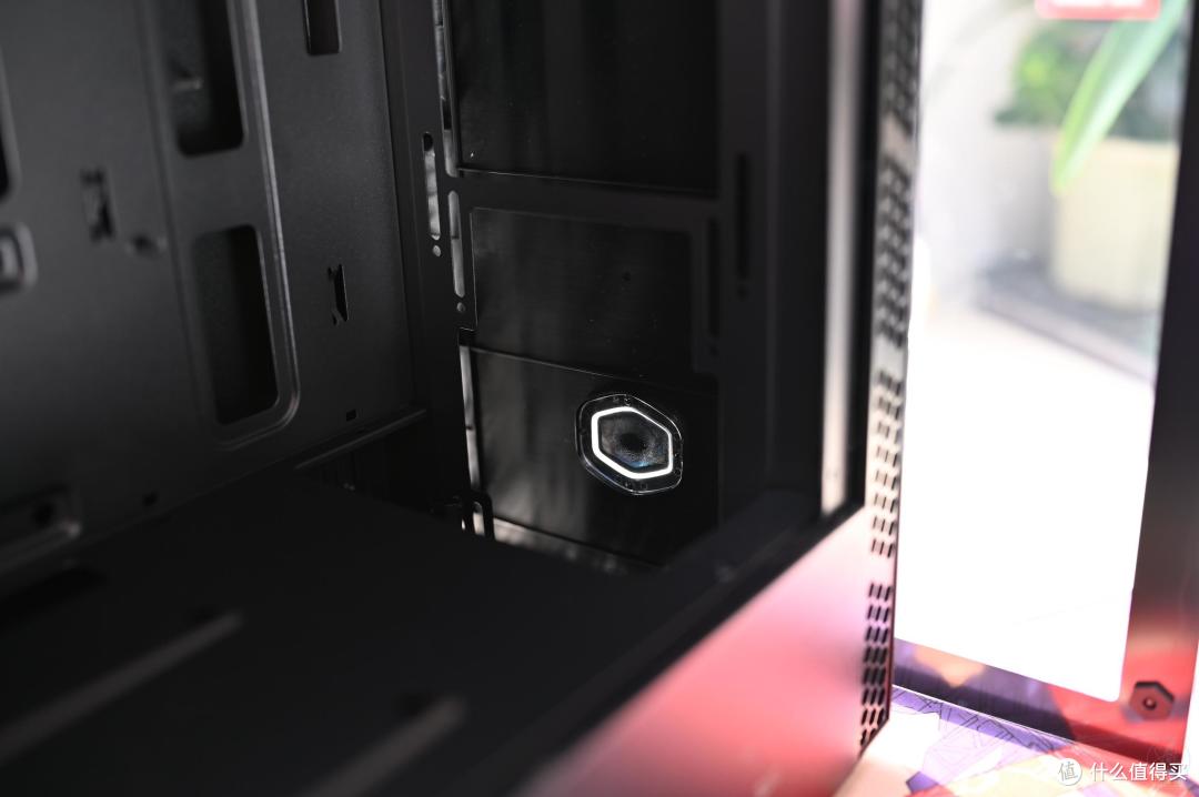 轻松定制简约风mATX主机，酷冷至尊MB400L智瞳体验