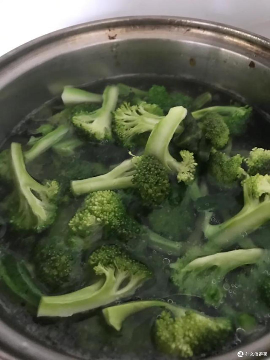这菜看似简单,做好不易,素食减肥者值得收藏
