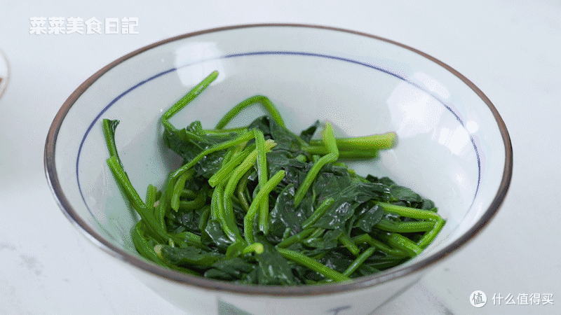 别只吃蛋炒饭了!米饭加它炒,美味又惊艳