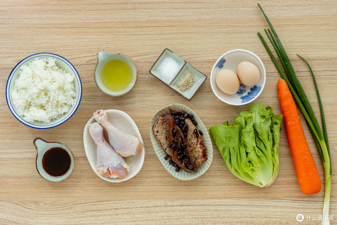 别只吃蛋炒饭了!米饭加它炒,美味又惊艳