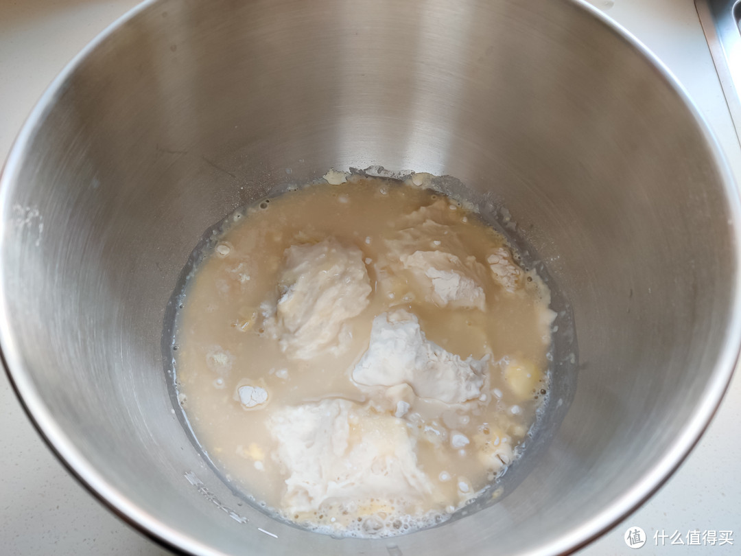 鸡胸肉别再煎着吃了,来试试这种吃法,和奶香面包结合,完美