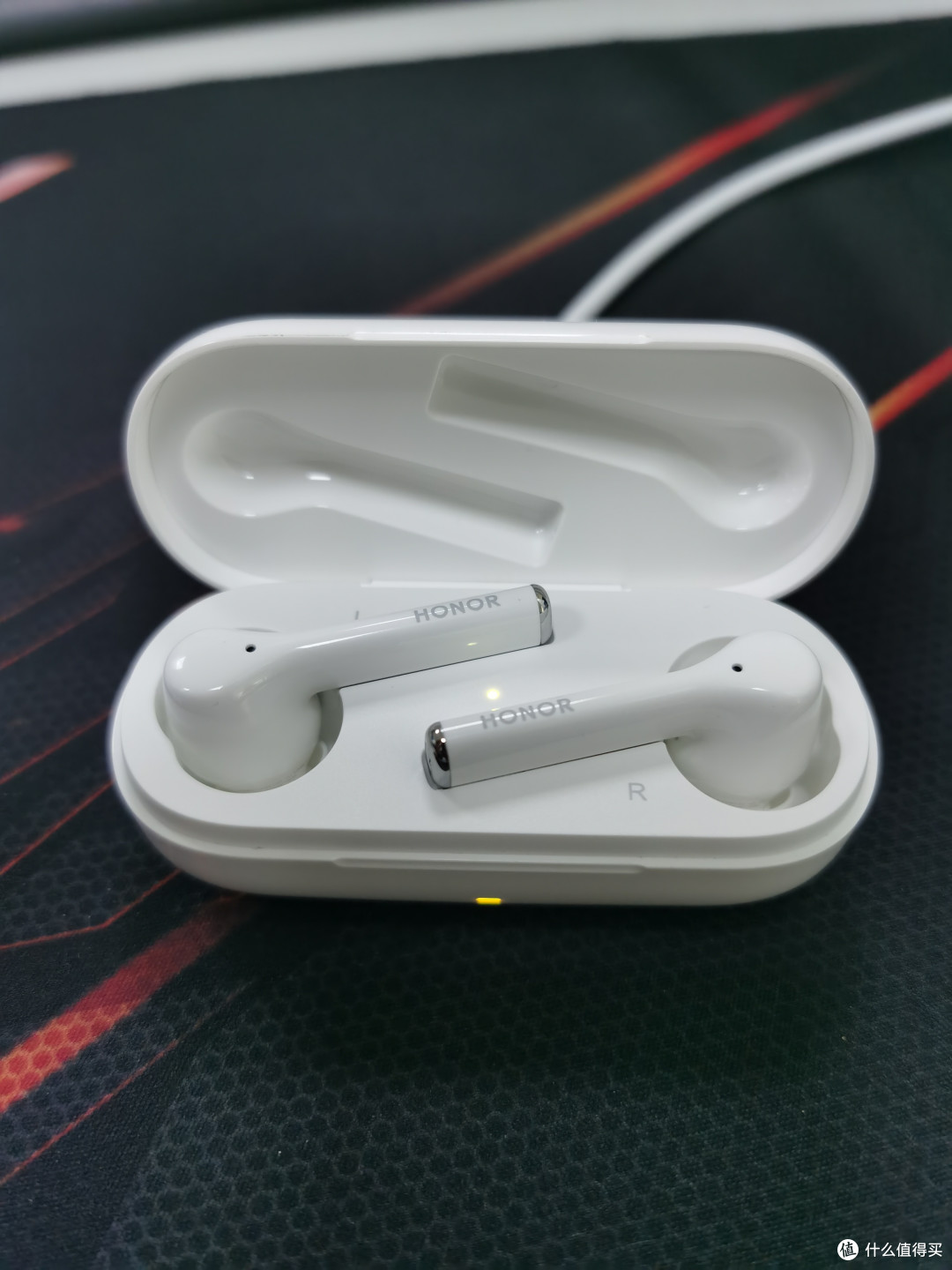 降噪/智能操控/舒适/续航/音质兼备的全能选手-荣耀FlyPods3个人深度评测