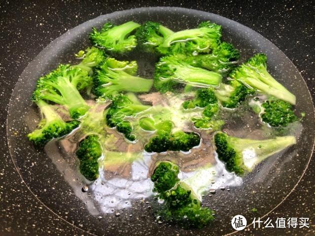 它素有“小人参”之称，和西兰花一起煮，不但颜值高，营养还翻倍