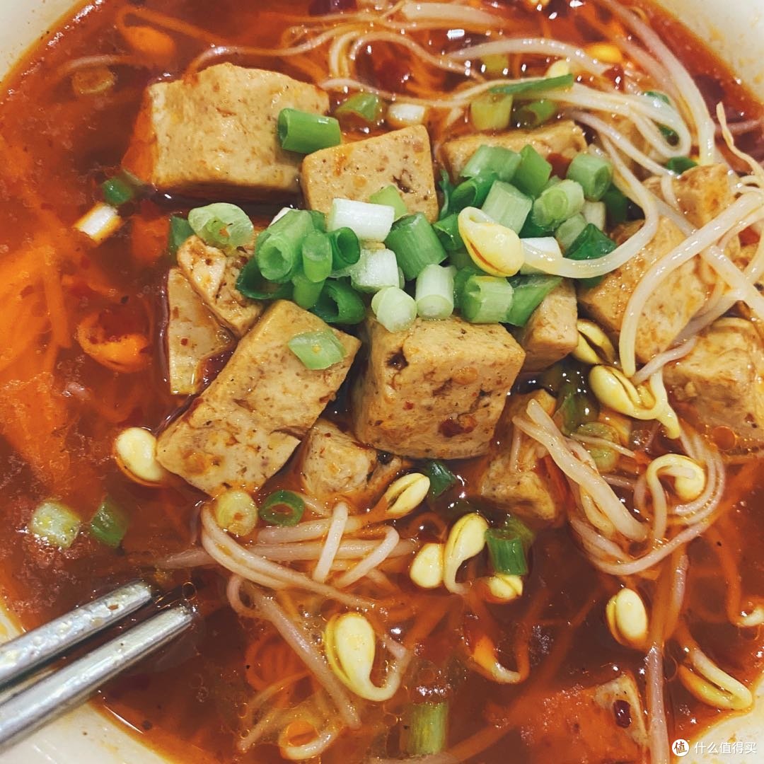上次做的，其实味道跟接近正版襄阳豆腐面，用了火锅底料，所以牛油香味比较浓郁，就是相对较辣，宝宝没法食用。