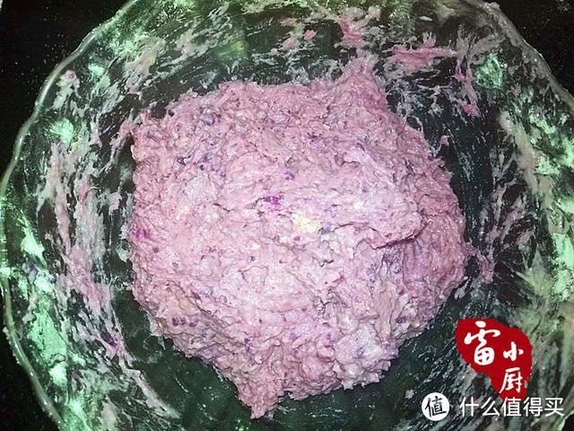 这款面食，只要花5分钟时间准备，不用揉面，不用整形，很简单！