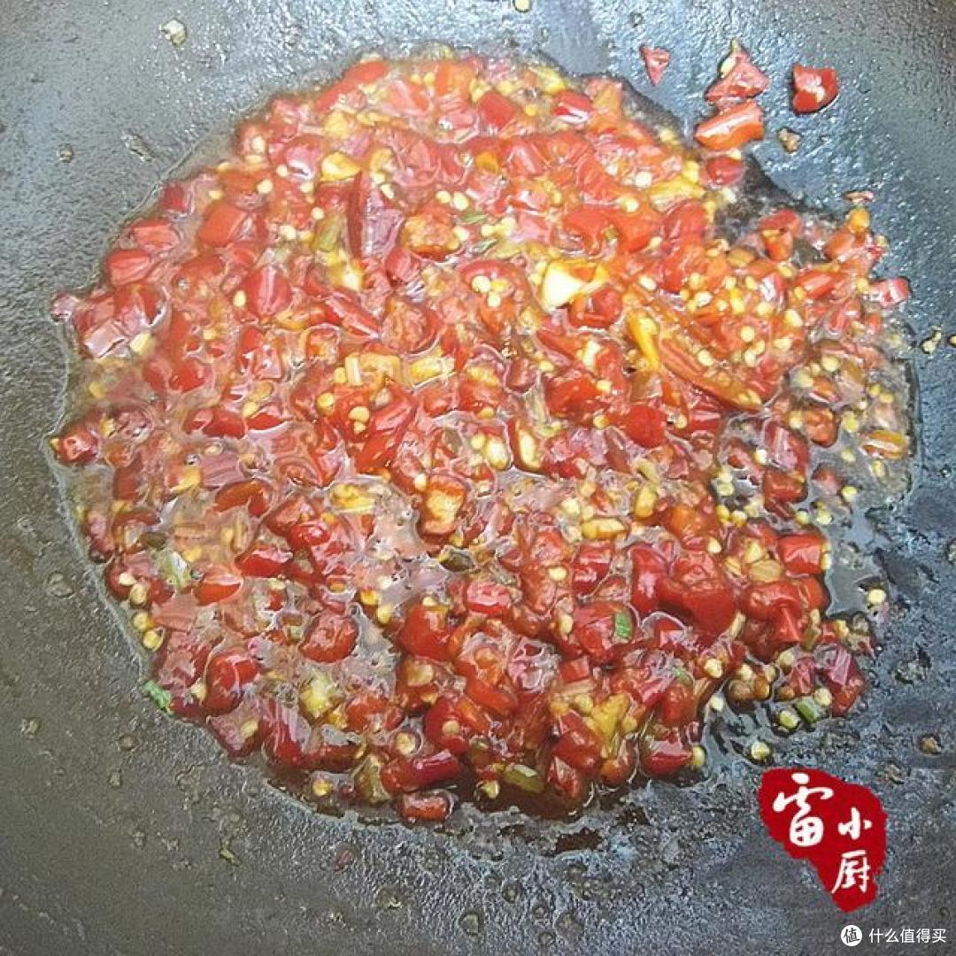金针菇还在凉拌,涮火锅?像我这样做太好吃了,汤都能喝光!
