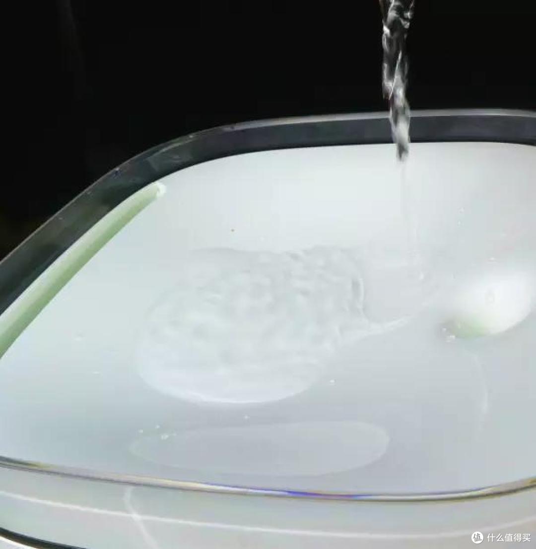 什么值得买之小顽智能宠物饮水机,主子们再也不用担心猫咪狗子不爱喝水,和喝水健康问题了
