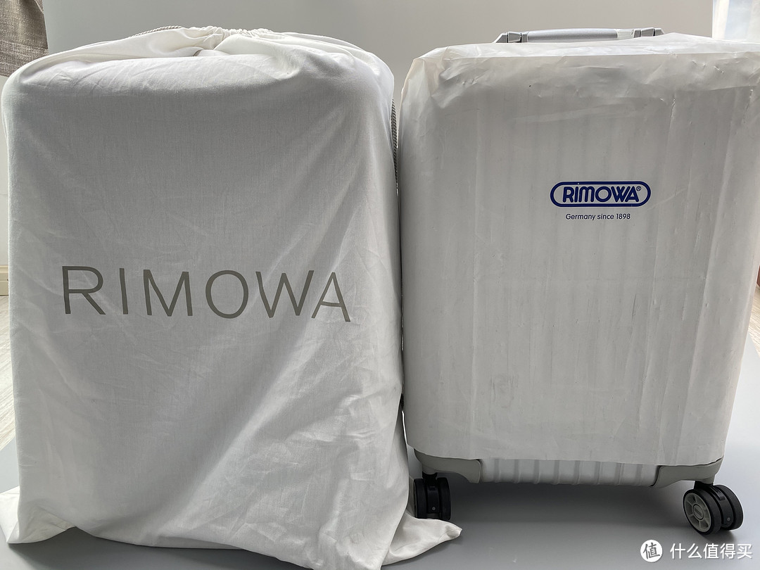 实用又好看的RIMOWA ESSENTIAL Cabin 21寸登机箱评测