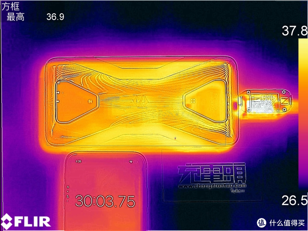 内置65W可变串并联电池组，腾讯黑鲨游戏游戏手机3Pro充电评测