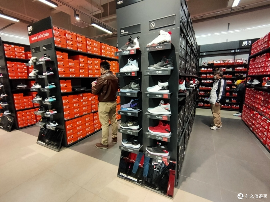 来逛逛疫情期间的NIKE折扣店！北京斯普瑞斯奥特莱斯一日游
