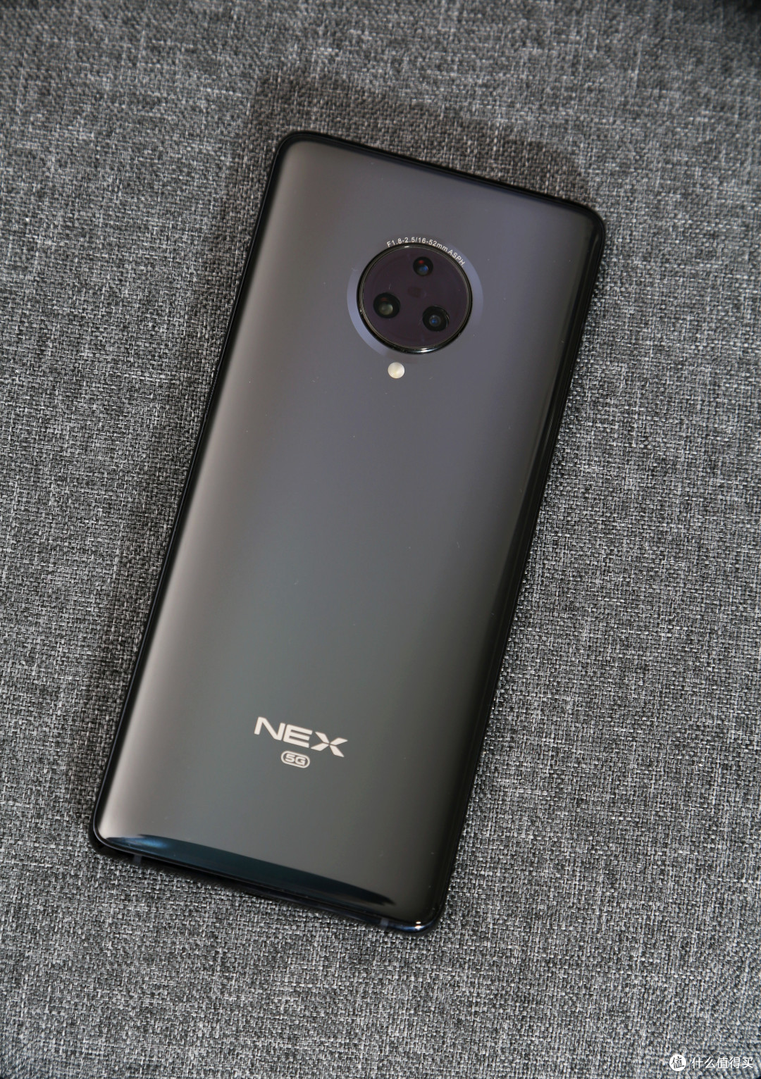 旗舰手机换“芯”升级 真全面屏的视觉享受 :NEX 3S评测