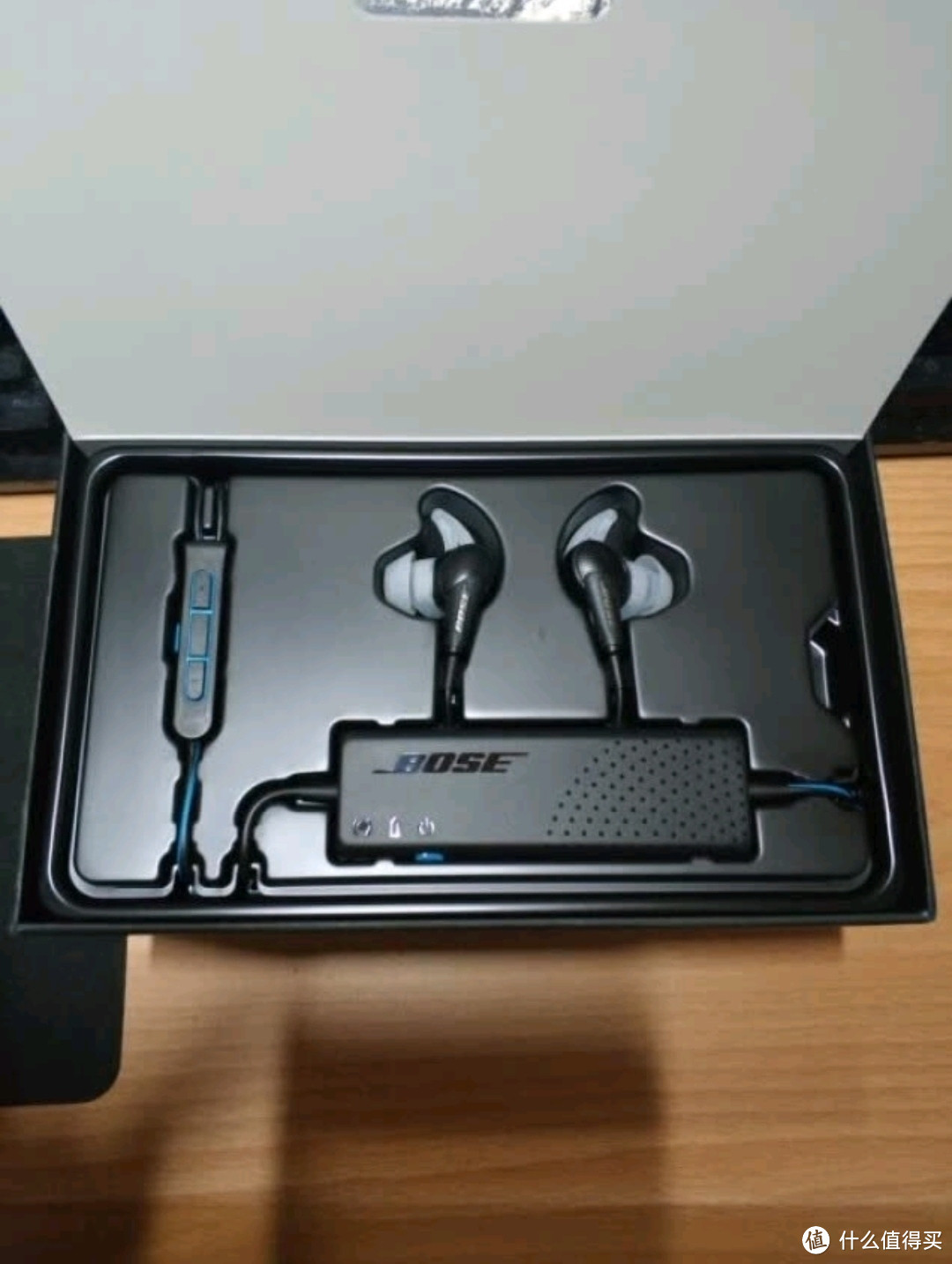 Bose QC20有源消噪耳机 还你一个安静的世界