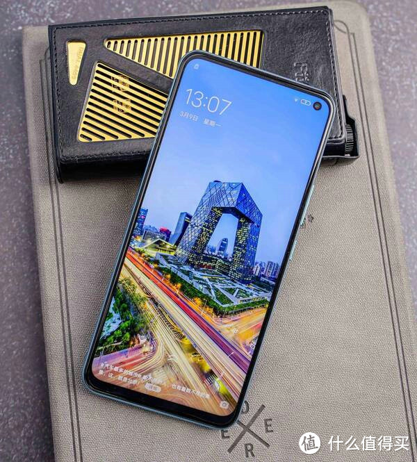 双模5G+超长续航，vivo Z6 5G越级挑战无压力