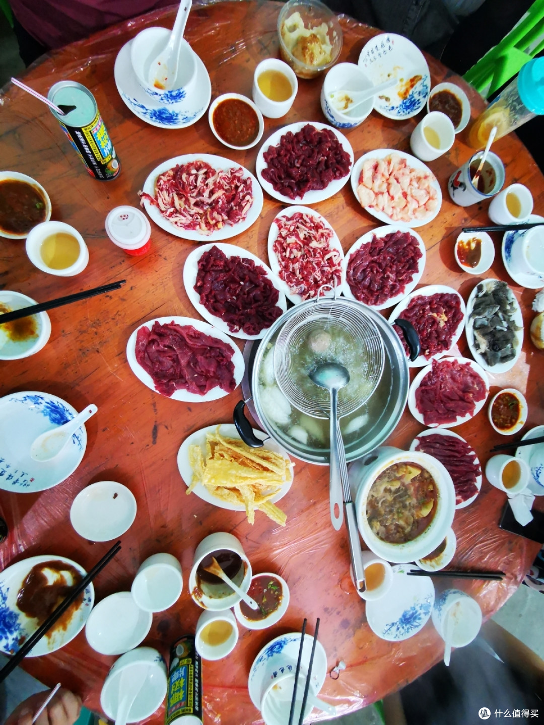 满眼都是肉,搭配特制的酱料,味道妙不可言