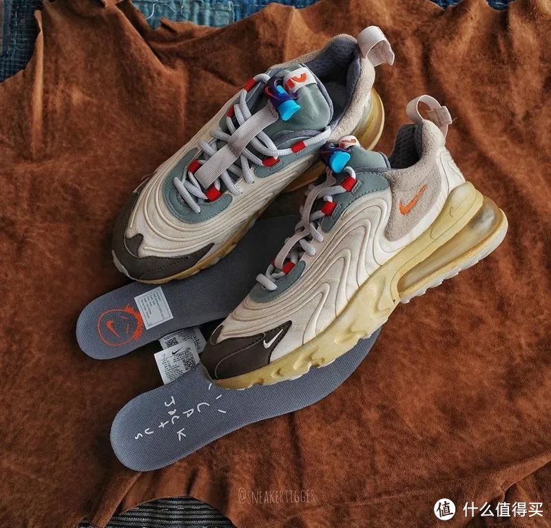 Travis Scott x Nike Air Max 270 React