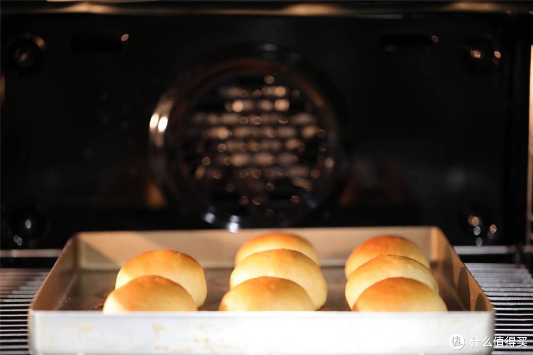 朋友说他家的蒸烤箱做不了面包，今天来实锤市面上蒸烤箱的烘烤功能是不是真的这么鸡肋！
