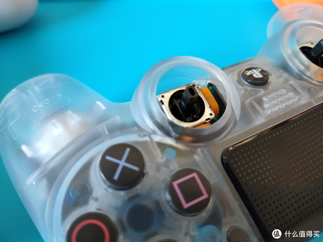 DUALSHOCK 4 PS4晶透手柄——拆解and清理