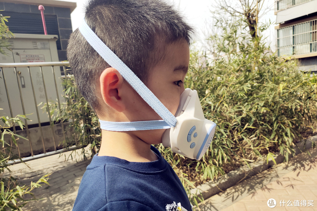 给孩子全方位的呼吸保护—Gululu智能感应式儿童三防口罩测评体验
