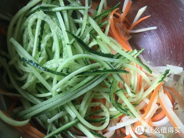 教你做道好吃的家常凉菜,热量忽略不计,一周吃2次,腰细了