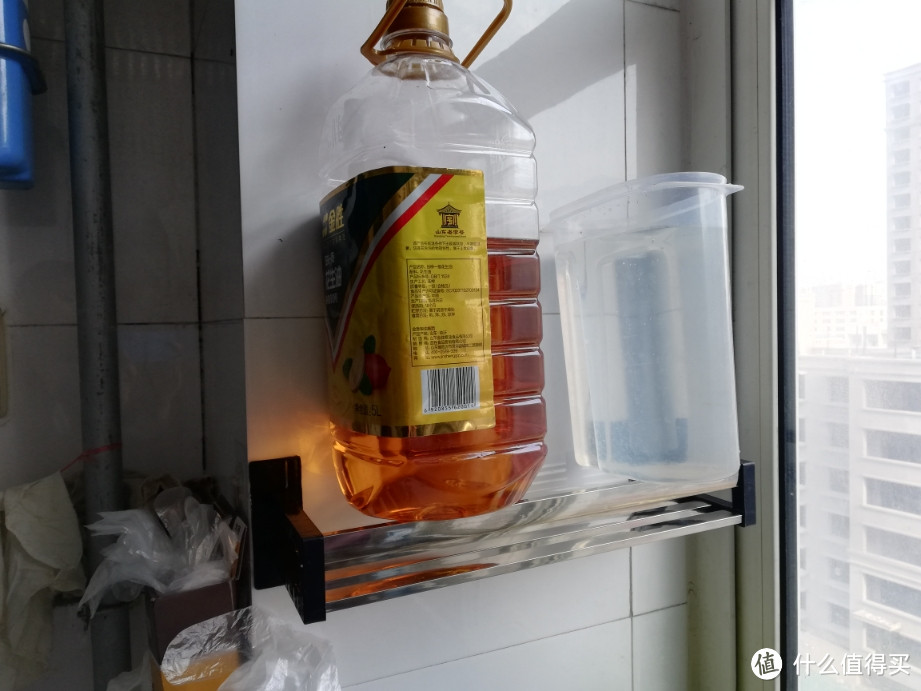 降低标准,10块钱买全,架子按墙上能用就好