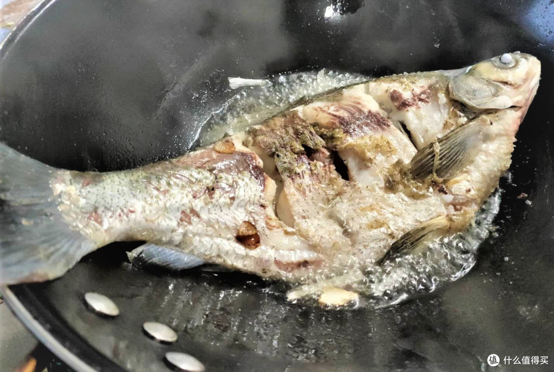 暖男的深夜食堂-----这样做鱼更入味,家常红烧鳊鱼