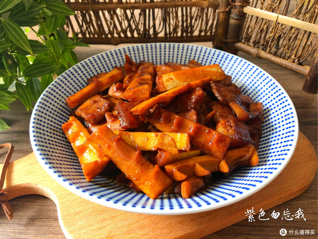 春天,这菜别错过,脆嫩又鲜美,我家一周做三次,次次光盘
