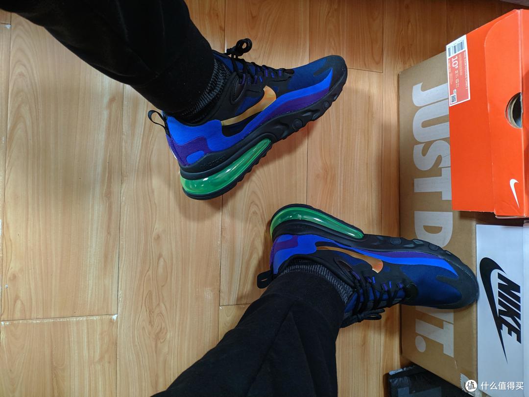 NIKE商城促销飞马 Turbo 2和Air Max 270速晒