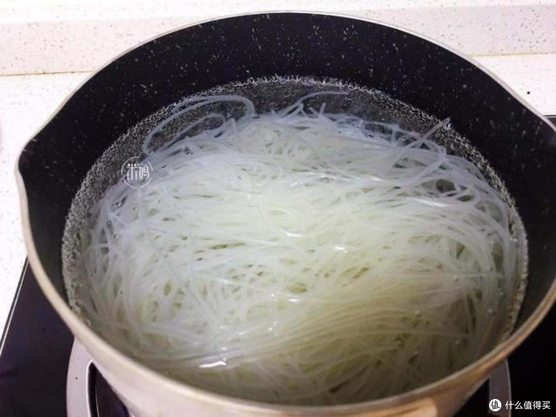 这美味既是菜也是主食,每次炒一锅,老公总抢着吃,成本才5块钱