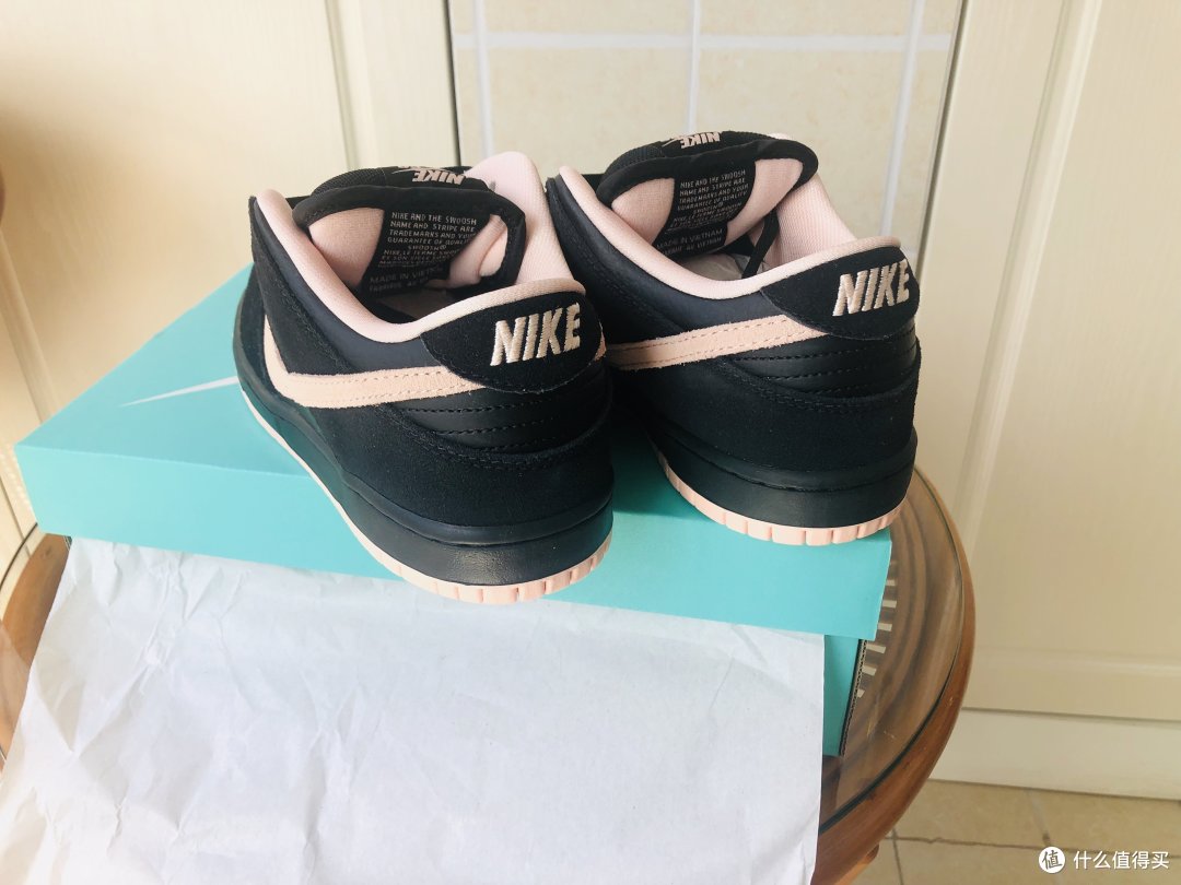 你不经意的粉,刚好是我喜欢的样子--NIKE DUNK SB 黑粉